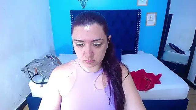 kinky_redhead18 on StripChat 