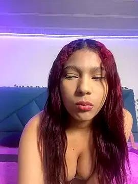 Kitten_Ivy on StripChat 