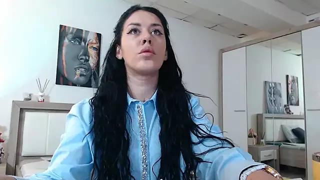 LaylaCruzRose on StripChat 