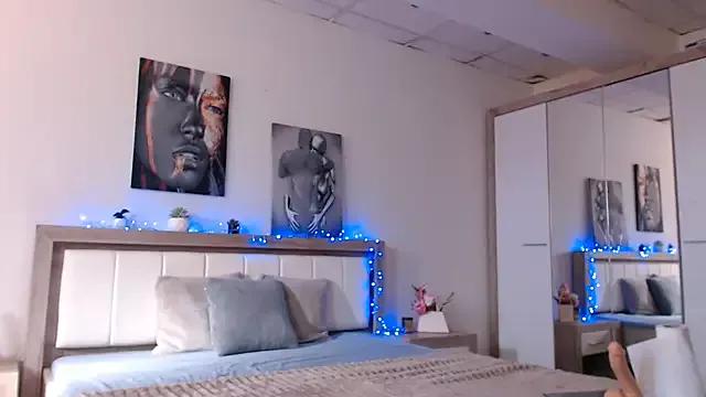 LaylaCruzRose on StripChat 