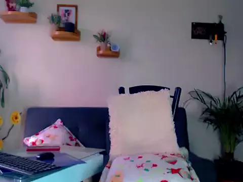 Lesly_Zafiro- on StripChat 