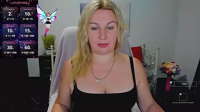 Lili_Crossi on StripChat 