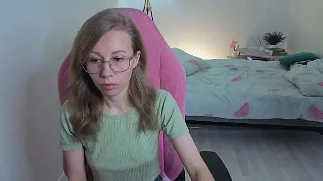 Lill_Mary on StripChat 