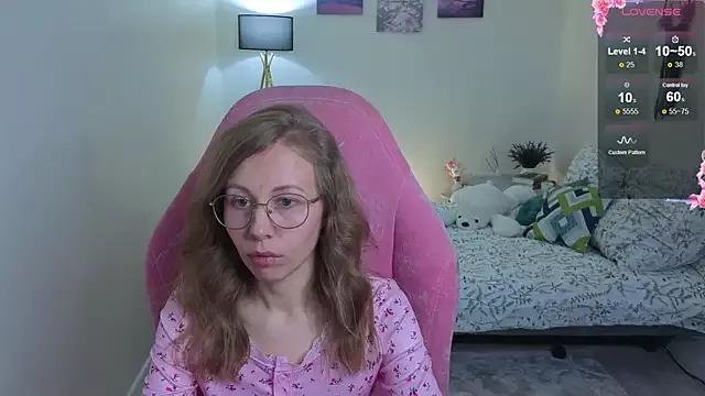 Lill_Mary on StripChat 