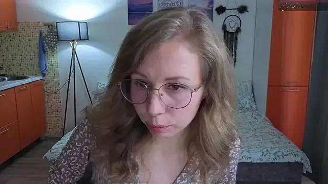 Lill_Mary on StripChat 