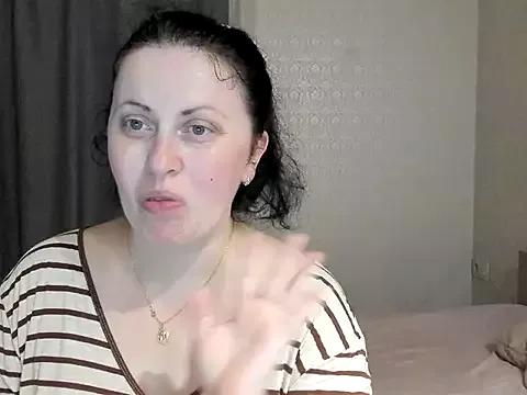Lillian2 on StripChat 