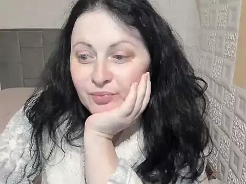 Lillian2 on StripChat 
