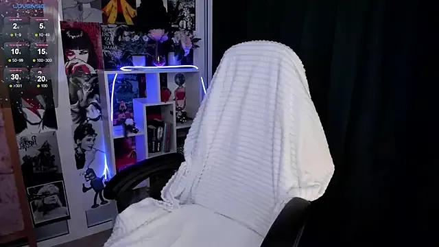 Lilly_Soulmate on StripChat 