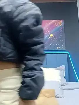 LilyCutee_ on StripChat 