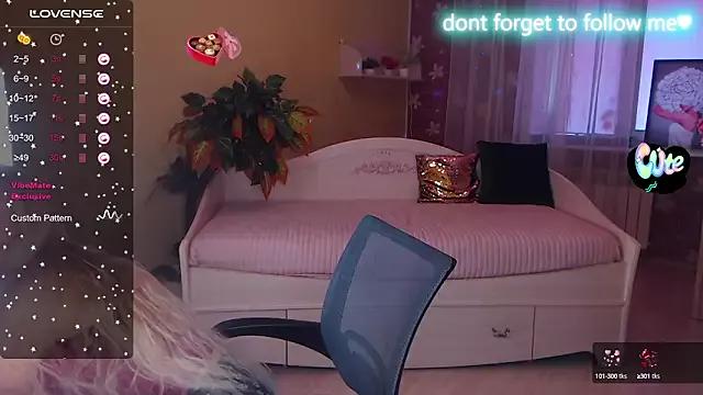 LiSinDoll on StripChat 