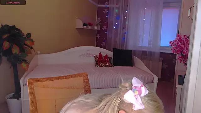 LiSinDoll on StripChat