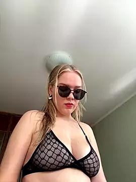 Little_Forest_ELF on StripChat 