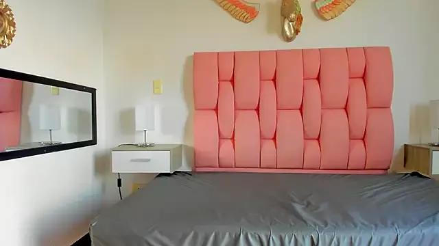 Little_Venus03 on StripChat 