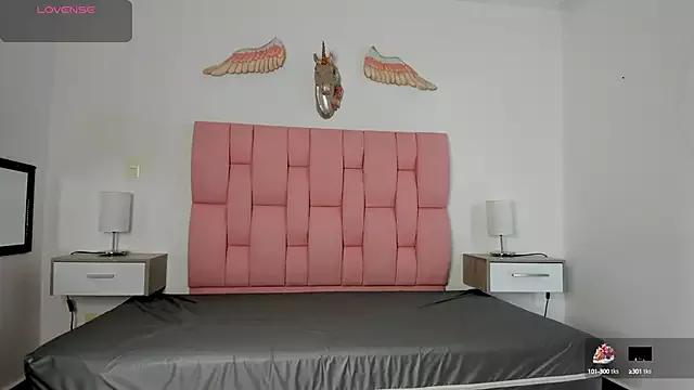 Little_Venus03 on StripChat 