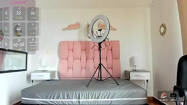 Little_Venus03 on StripChat 