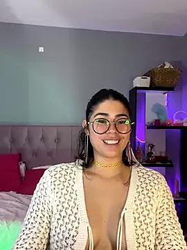LoaLuxury on StripChat