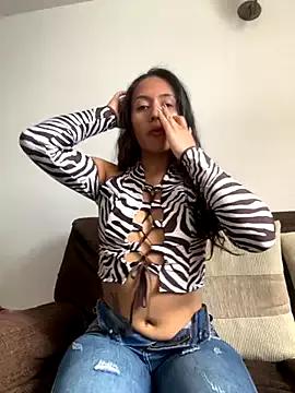 Lolarosesxs on StripChat 