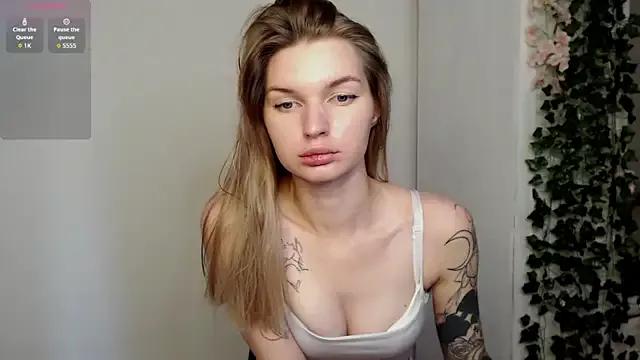 lookoluna on StripChat 