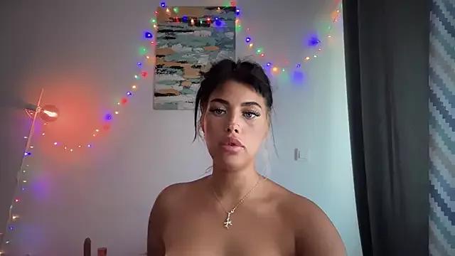 Marakuia054 on StripChat 