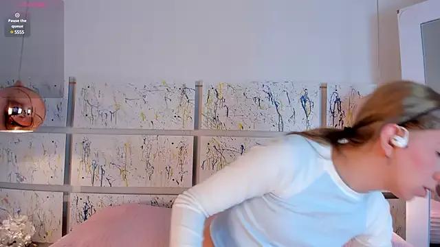 Miiaa_doll on StripChat 