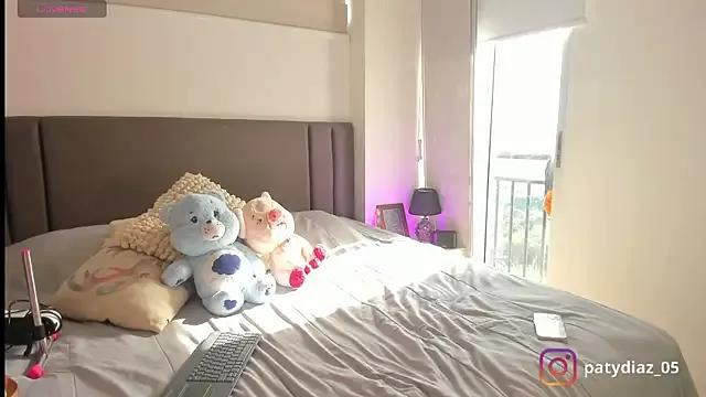 MiiaParker6972 on StripChat 