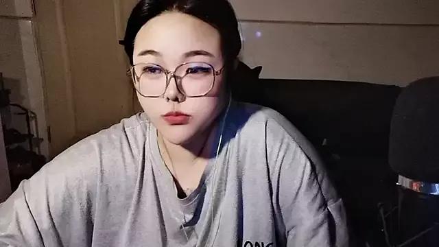 Mini1314 on StripChat 