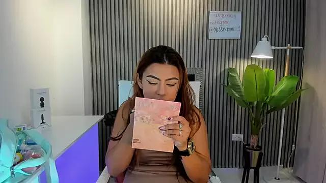 Missnaomi_ on StripChat 