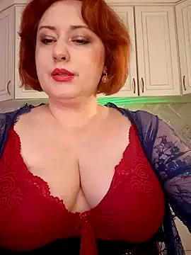 mom4you on StripChat 