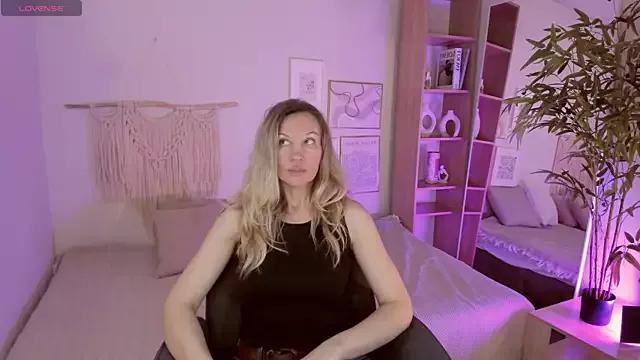 NancyGrace on StripChat 