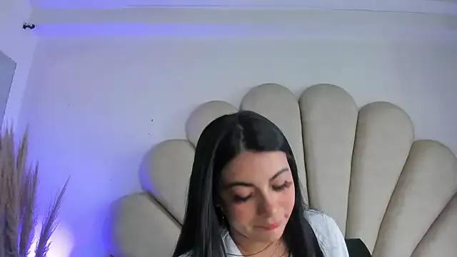Natasha__Blue on StripChat 