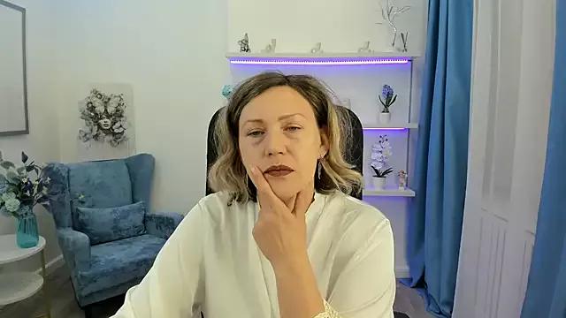 NinaStarle on StripChat 