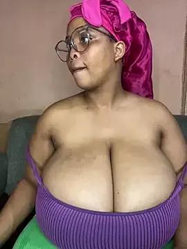 NonoGotBoobies on StripChat 