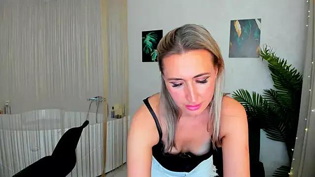 PassionGlow on StripChat 
