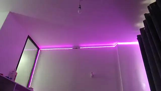peeky_pinky on StripChat 