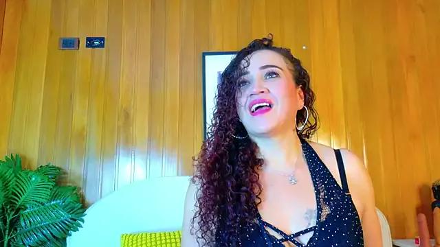 Pennyy_Love on StripChat 