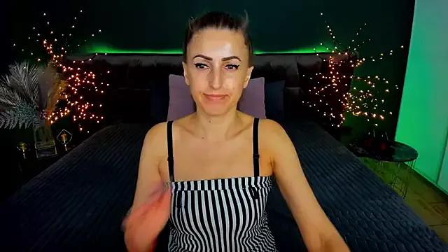 Rebecca_Diamond on StripChat 