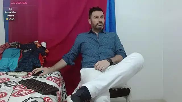 rodrher81 on StripChat 