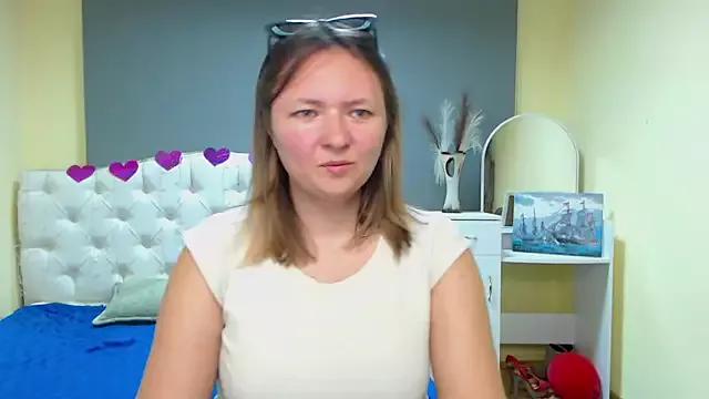 SallyVerda on StripChat 