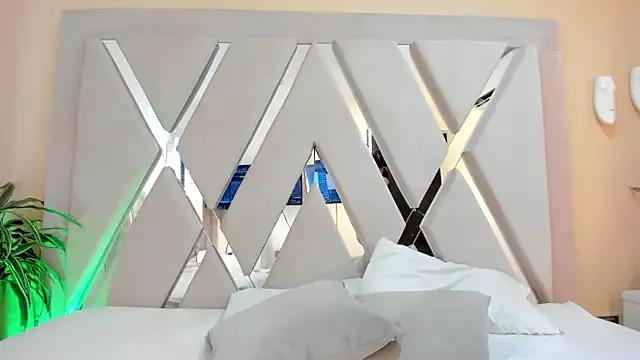 samanthalopez__ on StripChat 