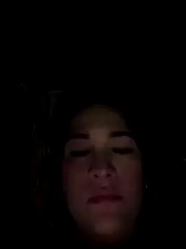 Sara_smiiith211 on StripChat 