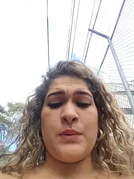 Sara_smiiith211 on StripChat 