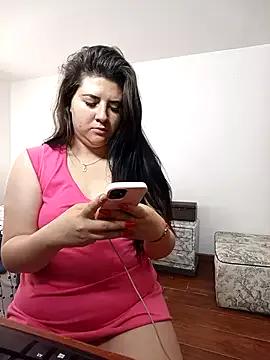 saraaa__ on StripChat