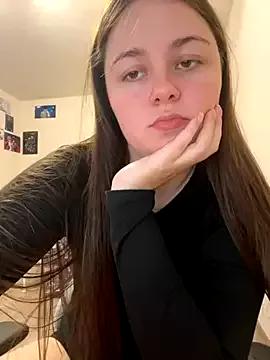 Sasha_Kitten on StripChat 
