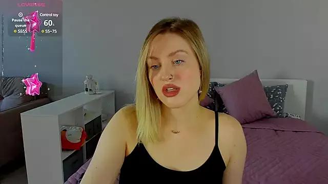 Sassy_Talkin_ on StripChat 
