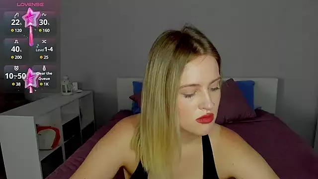 Sassy_Talkin_ on StripChat 