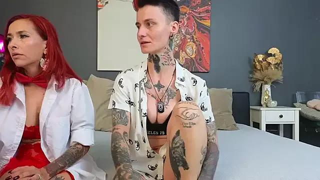 SellenaAndKenny on StripChat 