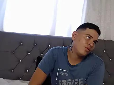 sweet_lilis on StripChat 