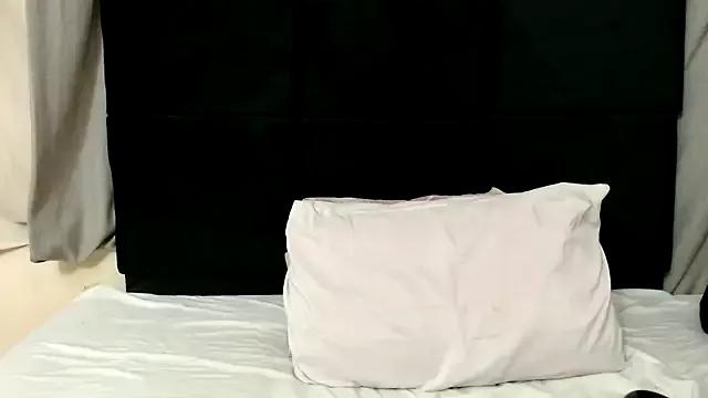 SweetHotBabby18 on StripChat 