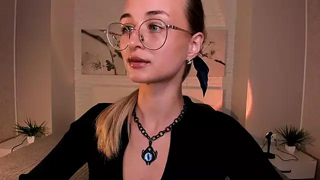 Tiffanyhunt on StripChat 