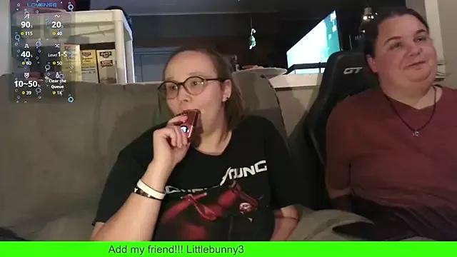 TurtleLady420 on StripChat 